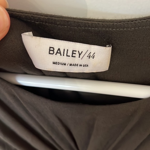 Knotted Cutout Dress
Bailey 44 - Picture 6 of 6